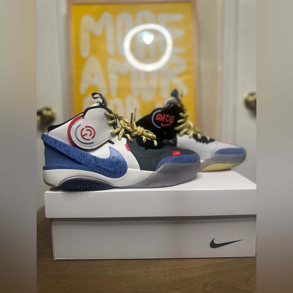 NIKE AIR Deldon Legacy